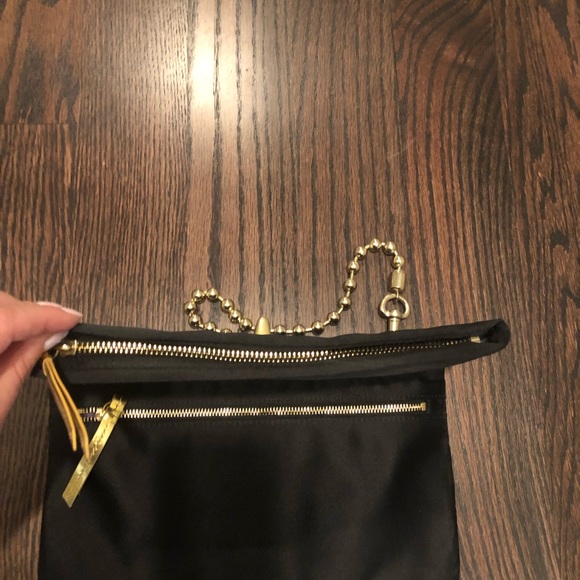 Coach clutch with gold chain - Picture 4 of 5